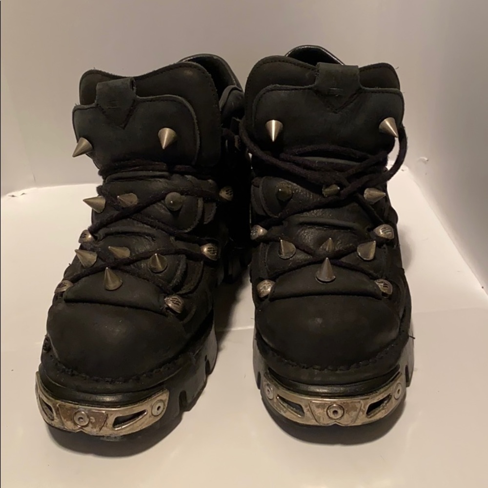 New Rock Men’s size 41 (US8) made in Spain
